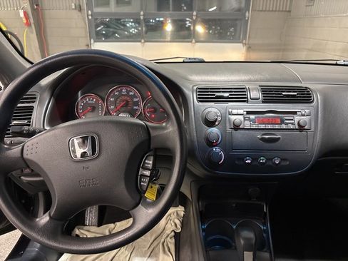 Used 2004 Honda Civic EX image 26