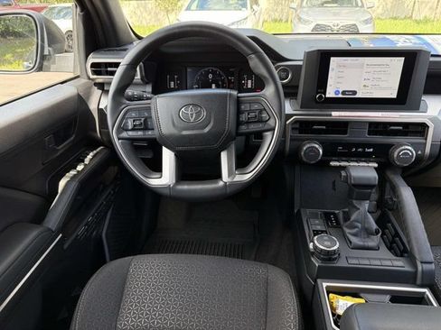 Certified 2026 Toyota 4Runner SR5 AWD/4WD image 22