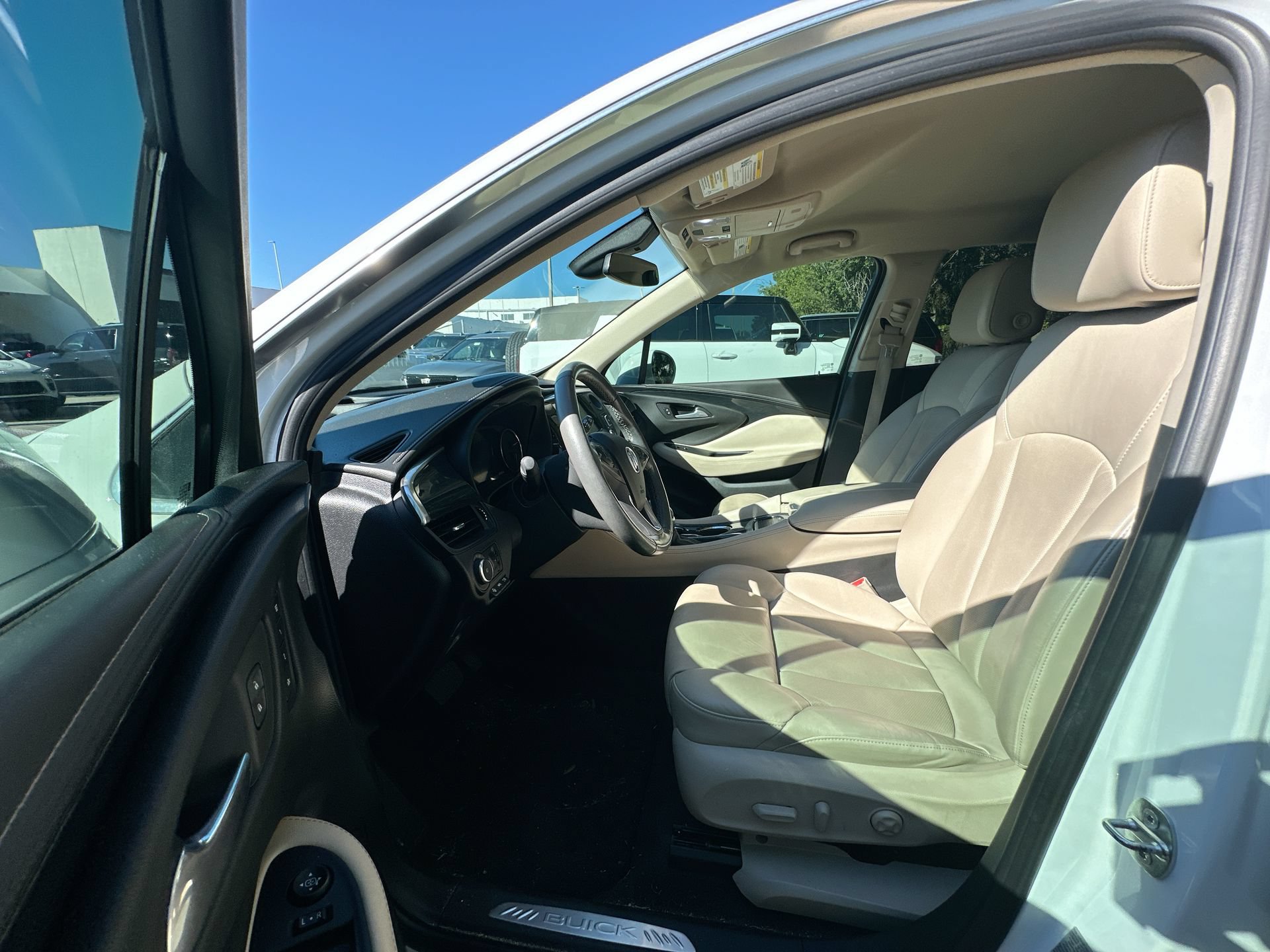 Used 2017 Buick Envision Premium AWD/4WD image 2
