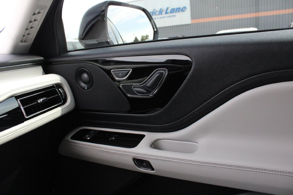 New 2026 Lincoln Aviator AWD image 20