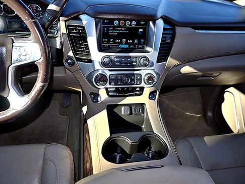 Used 2018 GMC Yukon XL SLT image 14