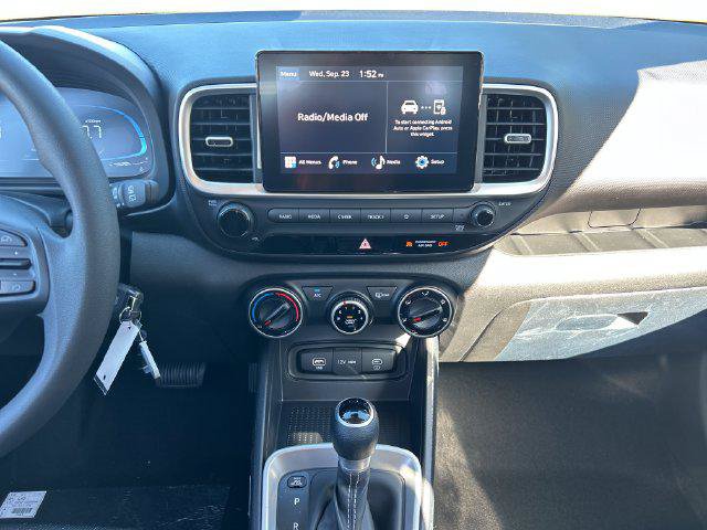 New 2026 Hyundai Venue SE FWD image 18