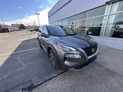 Used 2021 Nissan Rogue SV w/ Premium Package