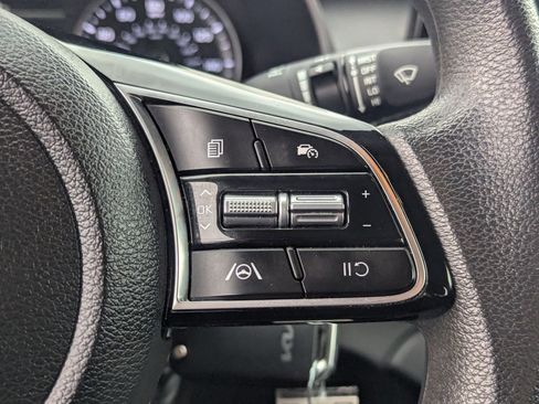 Used 2024 Kia Forte LXS image 18