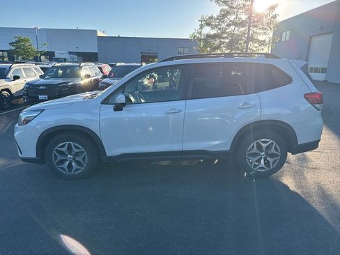 Used 2021 Subaru Forester Premium w/ Popular Package #1 AWD/4WD image 2