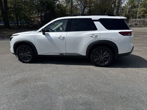 New 2026 Nissan Pathfinder SL AWD/4WD image 8