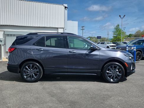 Used 2023 Chevrolet Equinox RS AWD/4WD image 6