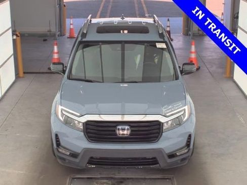 Used 2023 Honda Ridgeline RTL-E image 3