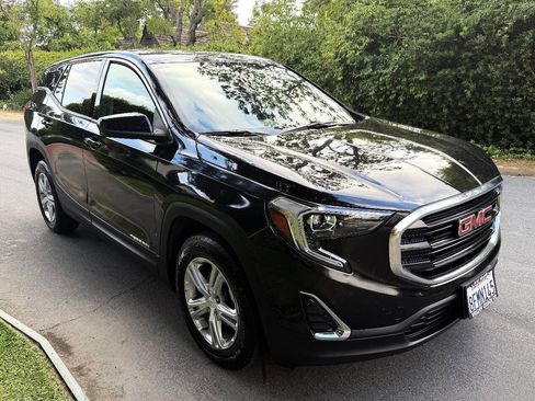 Used 2018 GMC Terrain SLE FWD image 9