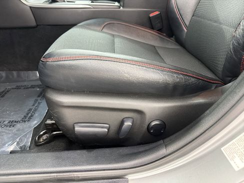 Used 2016 Toyota Camry SE image 13