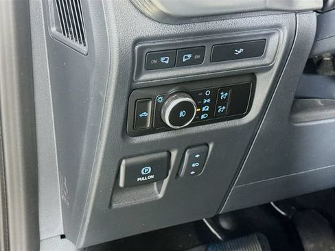 Used 2023 Ford F150 Lariat AWD/4WD image 12