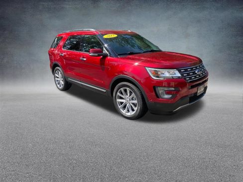 Used 2017 Ford Explorer Limited w/ Equipment Group 301A AWD/4WD image 8
