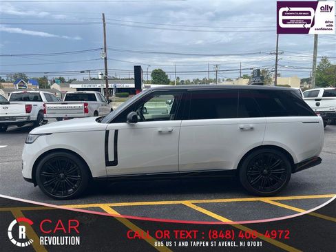 Used 2022 Land Rover Range Rover Long Wheelbase SE AWD/4WD image 4