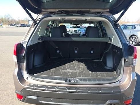 Used 2023 Subaru Forester Limited image 6