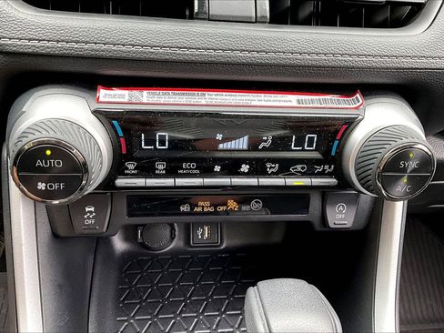 Used 2025 Toyota RAV4 XLE w/ Convenience Package FWD image 25