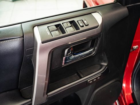 Used 2018 Toyota 4Runner Limited image 20