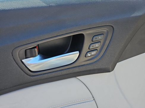 Used 2015 Acura TLX w/ Technology Package FWD image 20
