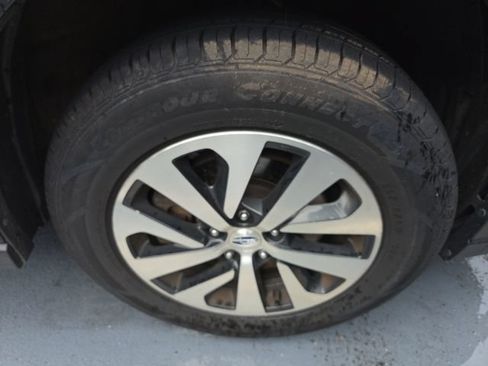 Used 2023 Subaru Outback Premium AWD/4WD image 13