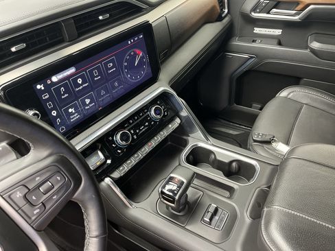Certified 2023 GMC Sierra 1500 Denali w/ Technology Package AWD/4WD image 18