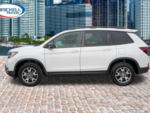 Used 2023 Honda Passport TrailSport image 9