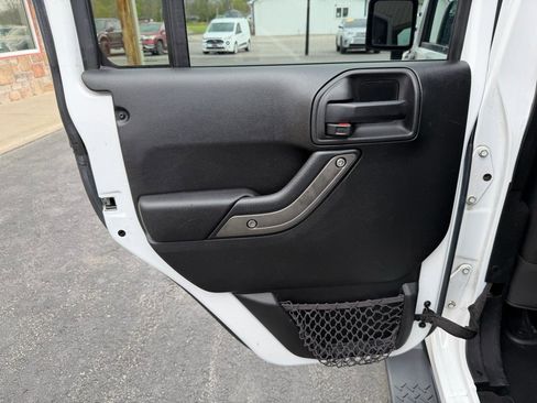 Used 2017 Jeep Wrangler Unlimited Sport w/ Quick Order Package 24S image 16