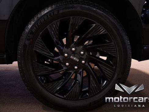 Used 2025 Lincoln Navigator Reserve w/ Jet Appearance Package image 20