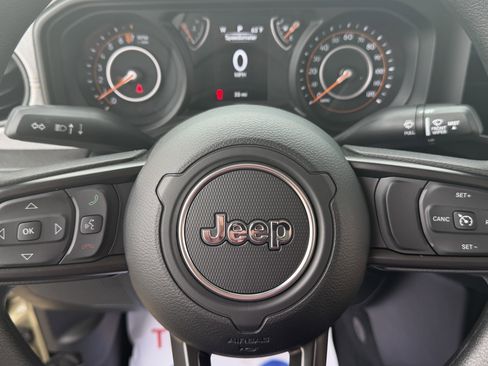 New 2026 Jeep Gladiator Sport AWD/4WD image 18