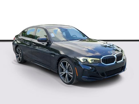 Used 2023 BMW 330e w/ Premium Package RWD image 1