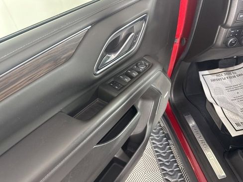 Used 2022 Chevrolet Tahoe Z71 w/ Luxury Package image 20