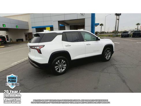 Used 2025 Chevrolet Equinox LT image 12