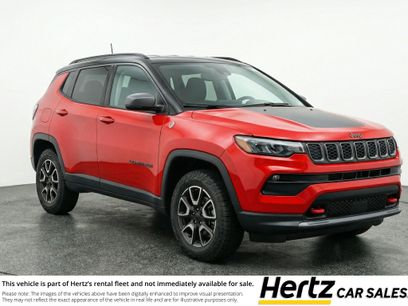Used 2025 Jeep Compass Trailhawk