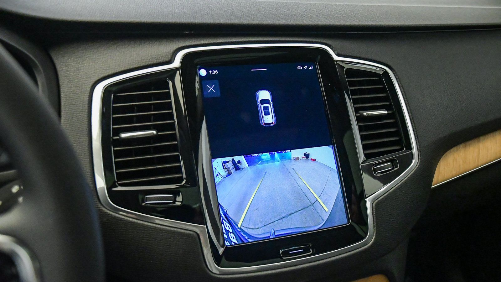 Certified 2023 Volvo XC90 B6 Plus w/ Protection Package Premier AWD/4WD image 23