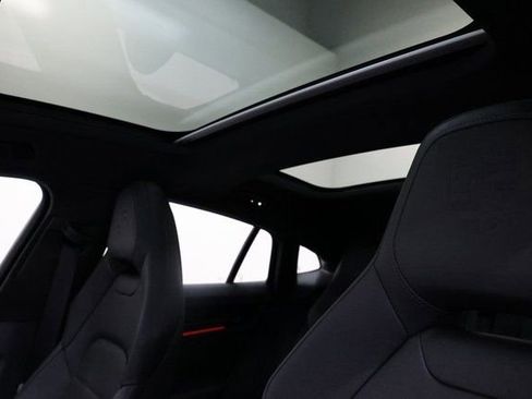 Used 2024 Porsche Panamera 4 image 96