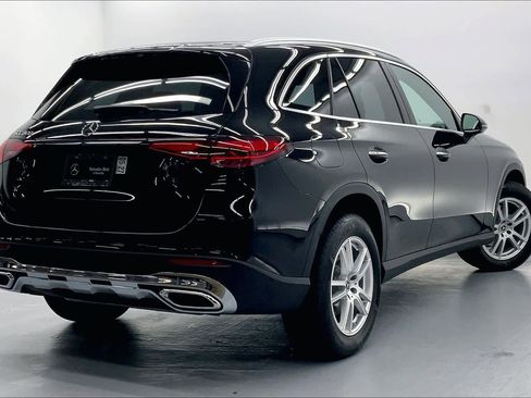 Used 2025 Mercedes-Benz GLC 300 image 4