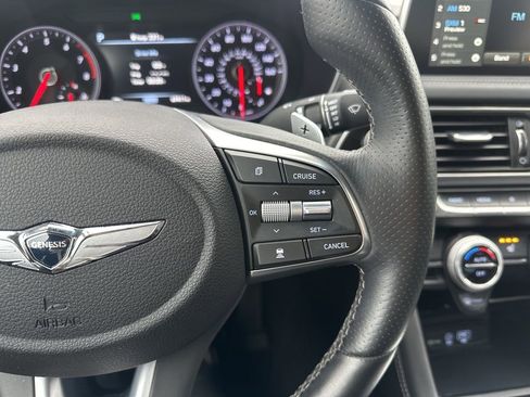 Used 2020 Genesis G70 2.0T image 17