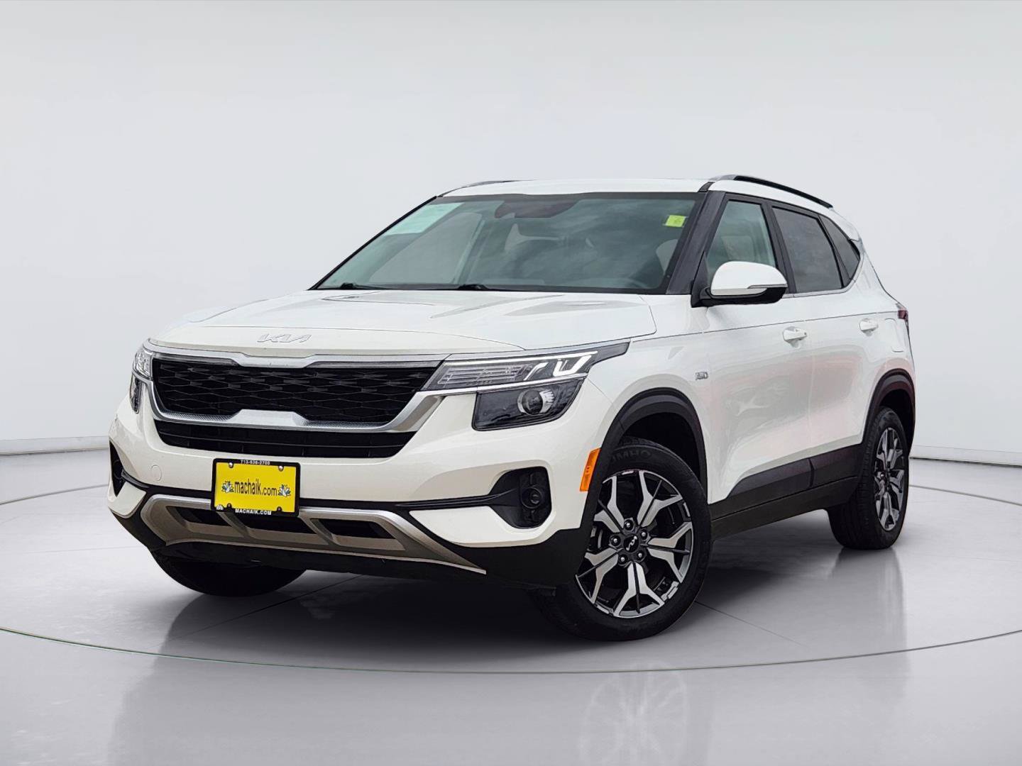 Used 2023 Kia Seltos EX AWD/4WD image 1