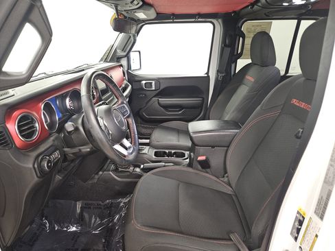 Used 2021 Jeep Wrangler Unlimited Rubicon w/ Cold Weather Group image 8