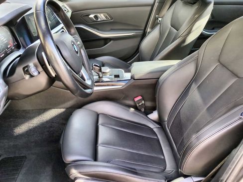 Certified 2022 BMW 330i xDrive Sedan w/ Premium Package image 16