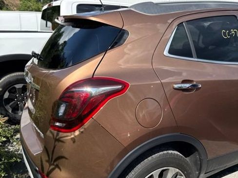 Used 2017 Buick Encore Preferred AWD/4WD image 5