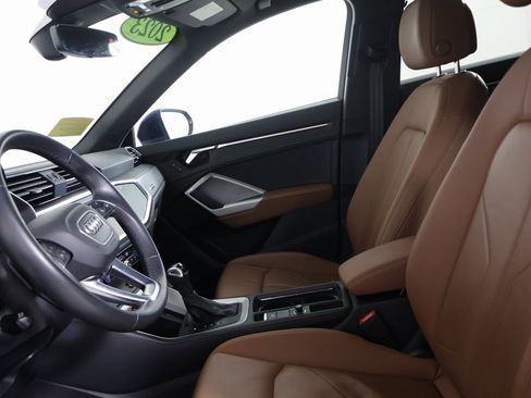 Used 2023 Audi Q3 2.0T Premium w/ Convenience Package image 19