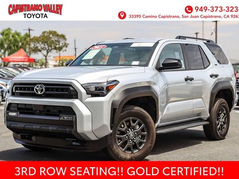 Certified 2025 Toyota 4Runner SR5 AWD/4WD image 1