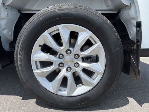 Used 2021 Chevrolet Silverado 1500 Custom RWD image 14