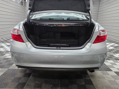 Used 2015 Toyota Camry SE w/ Moonroof Package FWD image 35