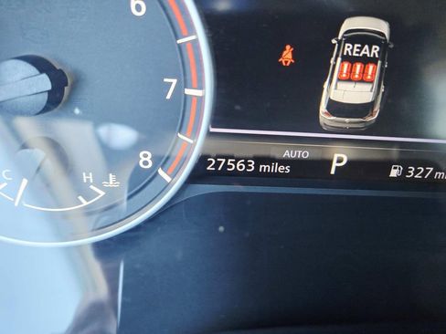 Used 2023 Nissan Rogue S image 22