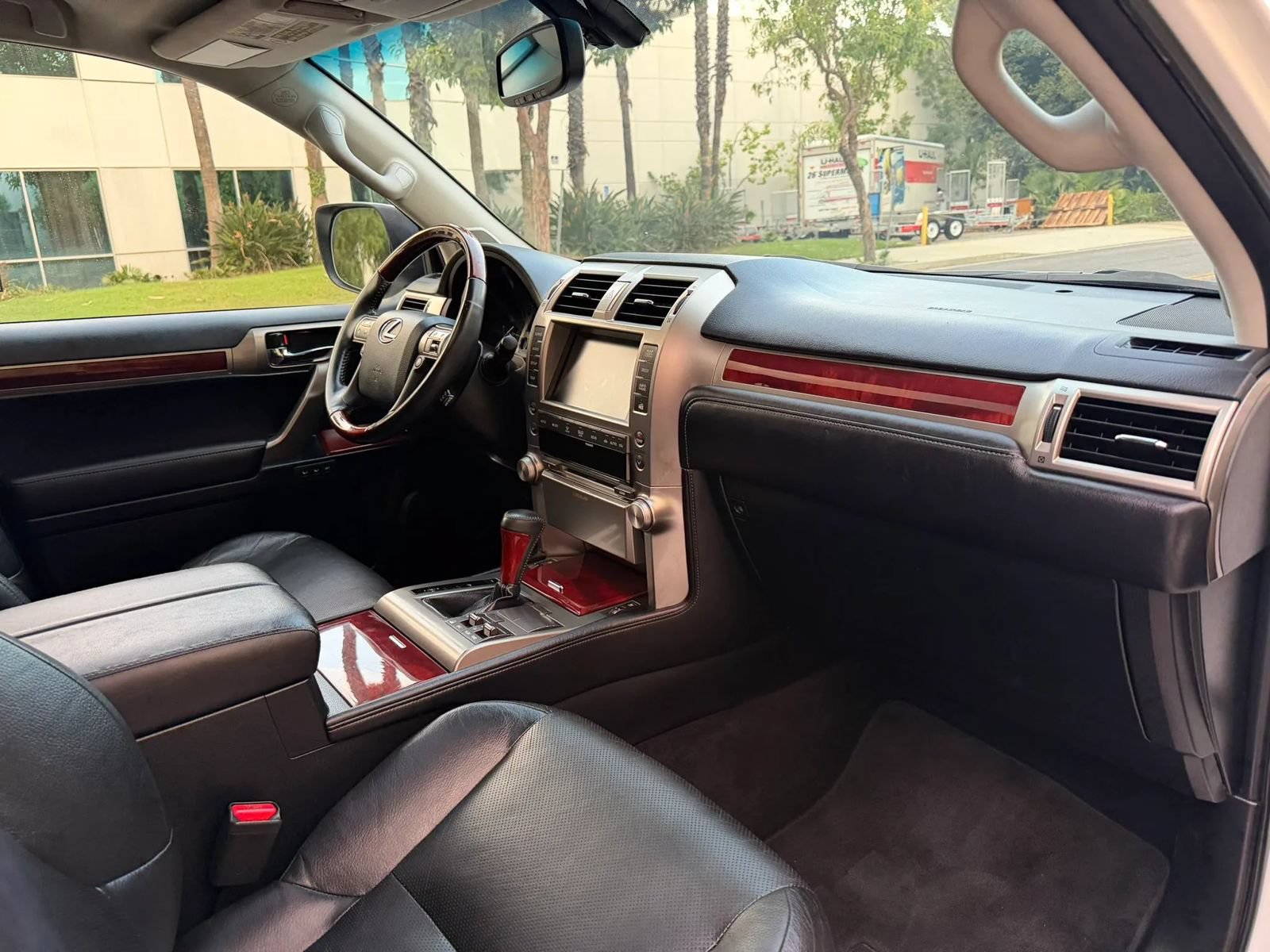 Used 2013 Lexus GX 460 w/ Convenience Pkg AWD/4WD image 25