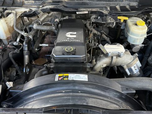 Used 2017 RAM 3500 Laramie Longhorn image 24