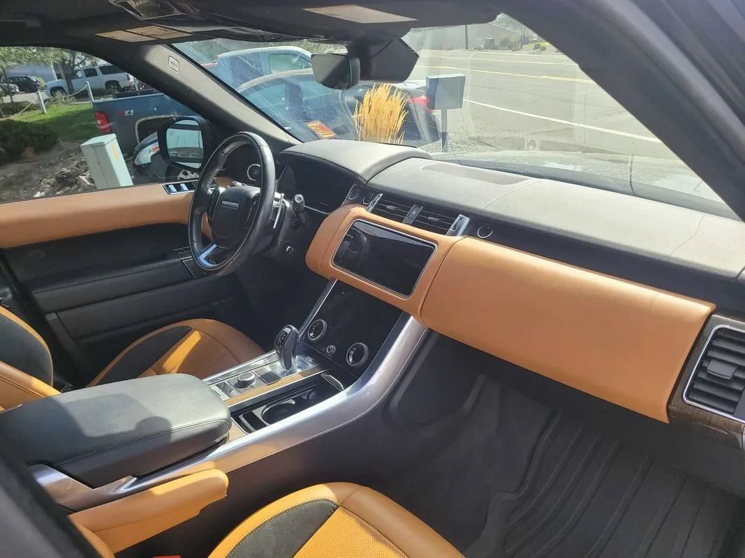 Used 2018 Land Rover Range Rover Sport Supercharged AWD/4WD image 31