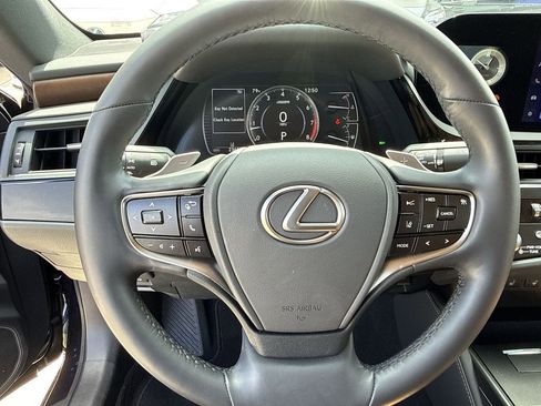 Used 2025 Lexus ES 350 w/ Premium Package image 21