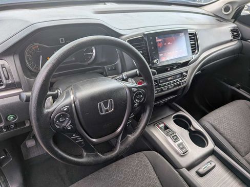 Certified 2023 Honda Ridgeline Sport image 2