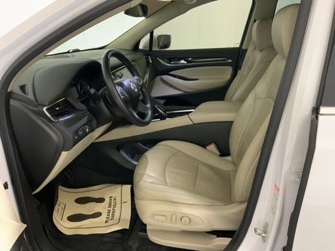 Used 2019 Buick Enclave Essence image 24